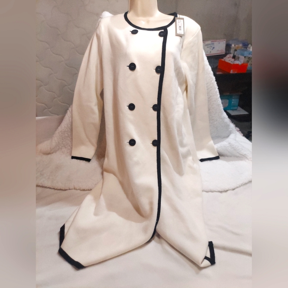Eva Mendez Sweater Peacoat